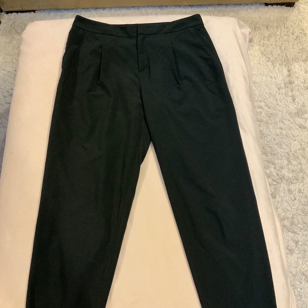 Banana Republic Black 8 Ankle Pants Lightweight Essential Normcore Minimalist